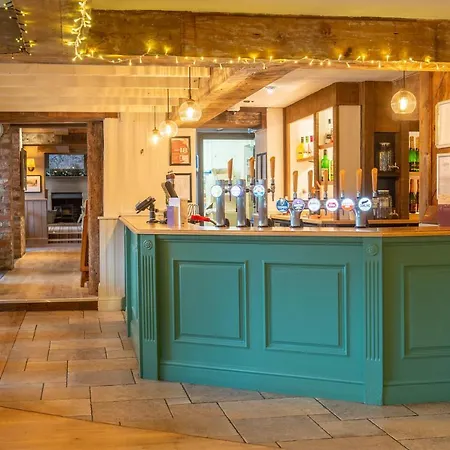 Cross Keys By Chef & Brewer Collection 3*
