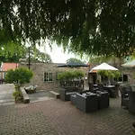 Cross Keys By Chef & Brewer Collection 3*