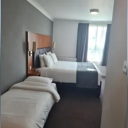 Cross Keys By Chef & Brewer Collection מלון