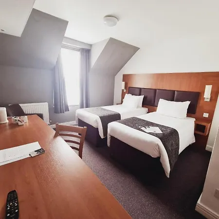 Cross Keys By Chef & Brewer Collection