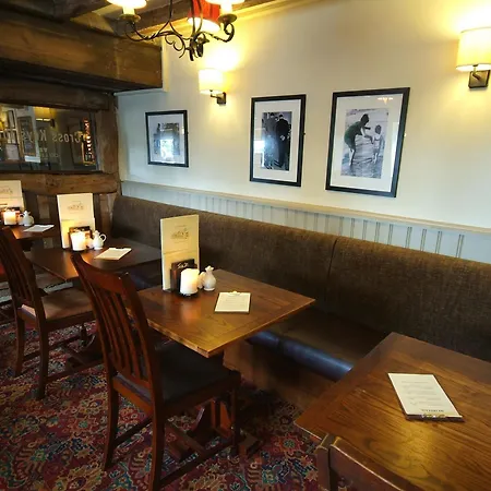 Cross Keys By Chef & Brewer Collection מלון