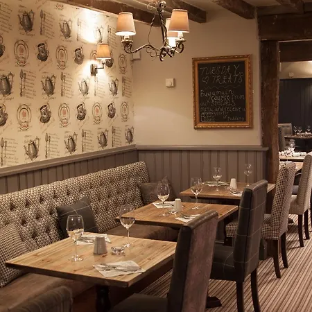 Cross Keys By Chef & Brewer Collection ホテル